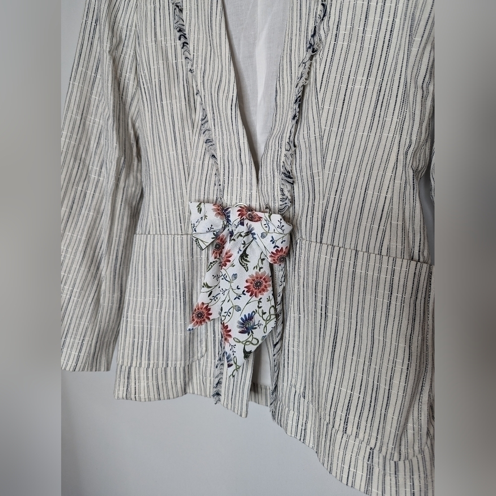 Deconstructed blazer by Anthropologie - Picture 13 of 16